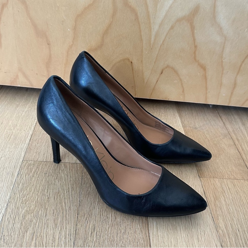 Calvin Klein Gayle Pump